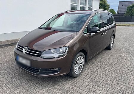 VW Sharan Volkswagen 2.0 TDI BlueMotion Technology Style S...