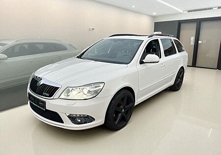 Skoda Octavia 2.0 TDI RS Xenon Schiebedach SHZ Tempoma