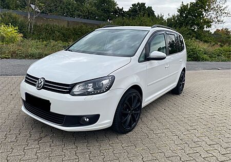 VW Touran Volkswagen 2.0 TDI DSG Highline 7 Sitzer