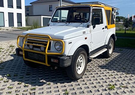 Suzuki SJ Samurai