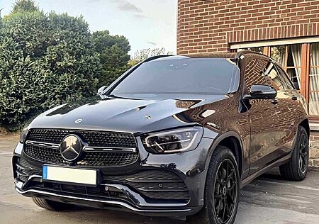Mercedes-Benz GLC 300 d 4MATIC AMG/Line/Navi/Led/Night/Shz