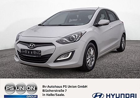 Hyundai i30 1.6 Trend KLIMA PDC RÜCKFAHRKAMERA NAVI AHK