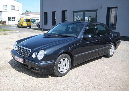 Mercedes-Benz E 220 CDI ELEGANCE