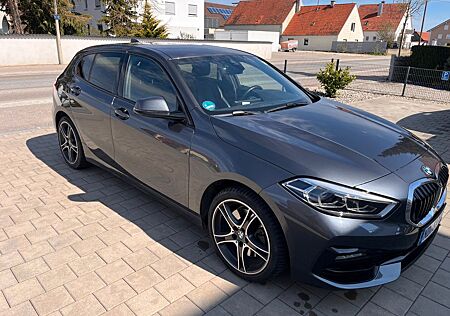 BMW 120 iA SPORT+LEDER+NAVI+LED+SHZ+PDC+MFL+DAB+HIFI