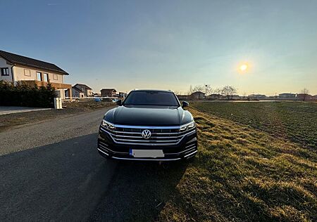 VW Touareg Volkswagen 3.0 V6 TDI 210kW 4MOTION Tiptronic -