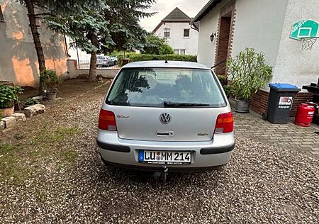 VW Golf Volkswagen 1.4 Basis Basis