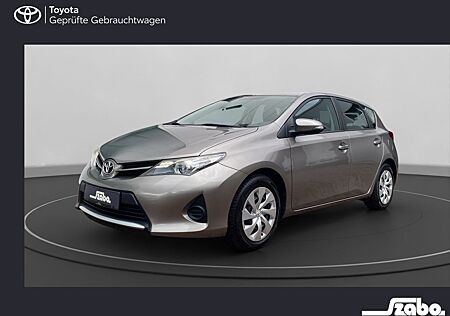 Toyota Auris 1.33 Dual-VVT-i Cool