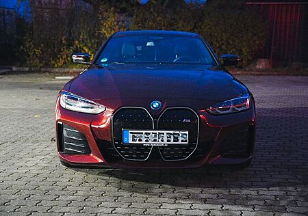 BMW i4 M50 - Aventurinrot beinahe im Neuwagenzustand