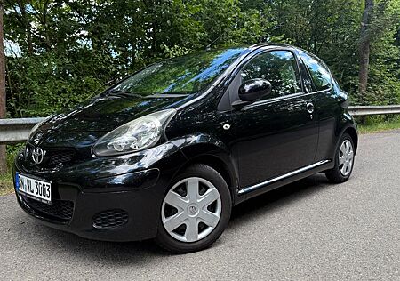 Toyota Aygo (X) Aygo (X) 1,0-l-VVT-i -