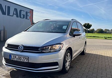 VW Touran Volkswagen 2.0 TDI 103kW DSG -