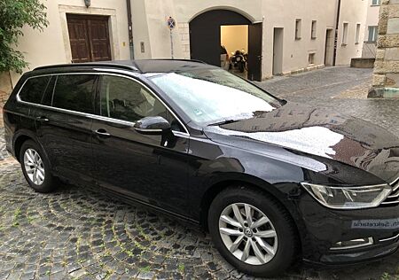 VW Passat Variant Volkswagen 2.0 TDI DSG Comfortline Varia...