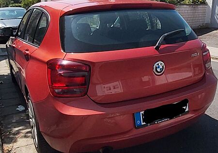 BMW 116 1er Reihe Benzin TÜV neue