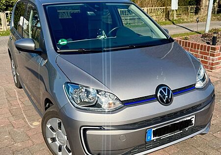 VW e-up! Volkswagen Style Plus + ACC Winterreifen Anschlussgar.