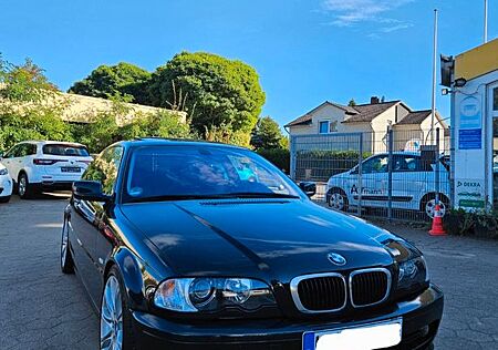 BMW 325Ci -