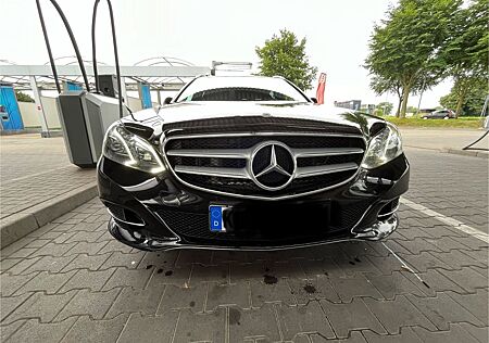 Mercedes-Benz E 220 BlueTEC BE T Edition AVANTG. TÜV neu