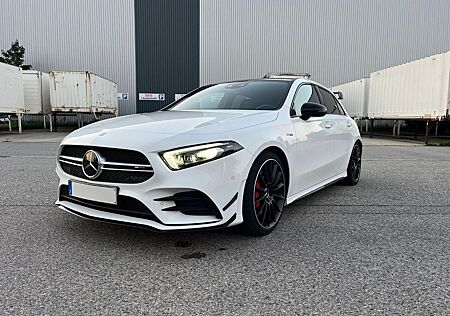 Mercedes-Benz A 35 AMG Mercedes-AMG A 35 4MATIC DCT Merced...