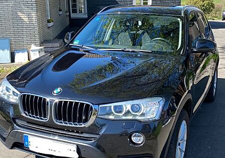 BMW X3 xDrive20i zu verkaufen