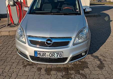 Opel Zafira 1.8 -**7 Sitzer**