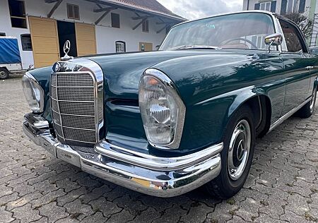 Mercedes-Benz 220 Coupé W111 Winterpreis !!!!