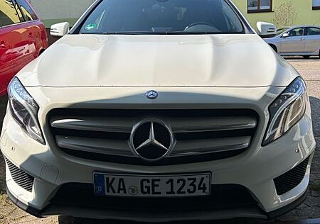 Mercedes-Benz GLA 200 Edition 1 Edition 1