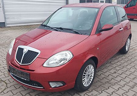 Lancia Ypsilon 1.2 8V Argento