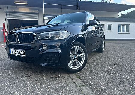 BMW X5 F15 30d M-Paket ab Werk Pano Kam