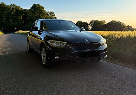 BMW 116i Sport Line Sport Line