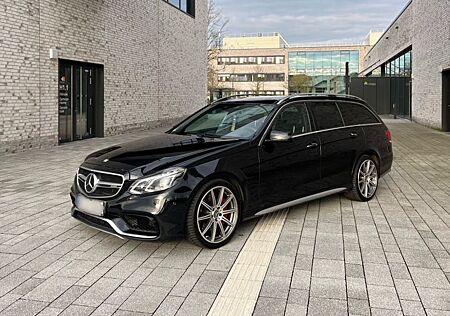 Mercedes-Benz E 63 AMG E 63 T AMG S 4MATIC AMG S