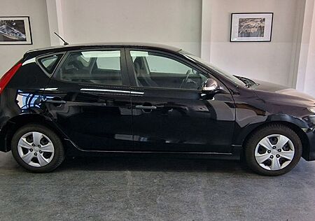 Hyundai i30 1.4 FIFA WM Edition Klima
