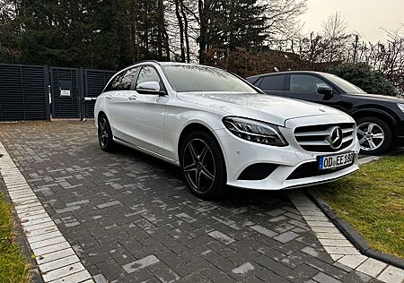 Mercedes-Benz C 200 d T, Kamera, AHK, Scheckheft, CarPlay, Led