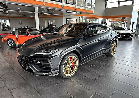 Lamborghini Urus Carbon Paket Akrapovic