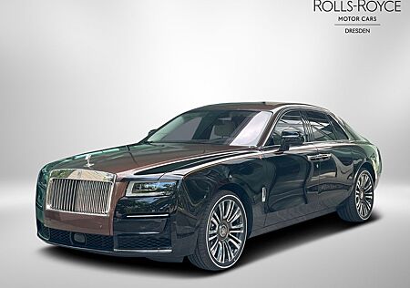 Rolls-Royce Ghost Amber Roads 1 of 12