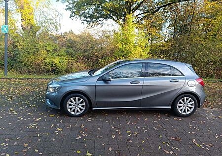 Mercedes-Benz A 200 CDI 4MATIC DCT -
