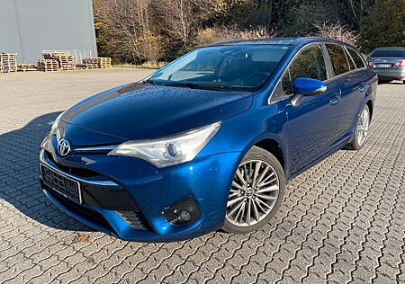 Toyota Avensis 2.0 143PS Sport Touring 75629