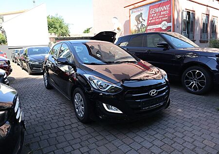 Hyundai i30 blue Trend Navi Kamera LED
