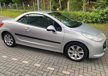 Peugeot 207 CC Platinum 120 Platinium