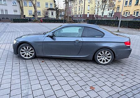 BMW 330d Coupé Keyless GO&ENTRY