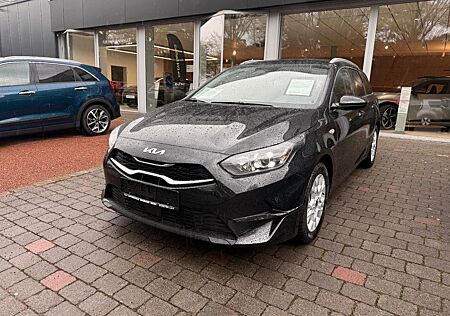 Kia Cee'd Sportswagon Ceed SW 1.5 T-GDI DCT Vision AHK *AKTION WKR*