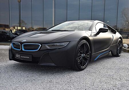 BMW i8 Coupé HUD Harman Kardon LED