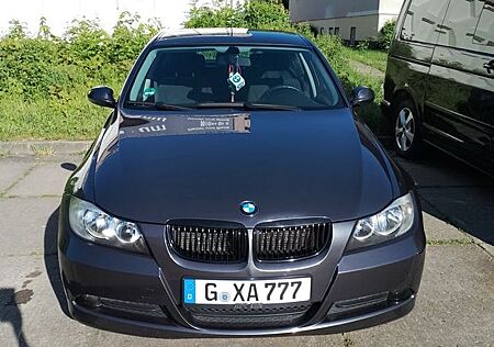 BMW 318i