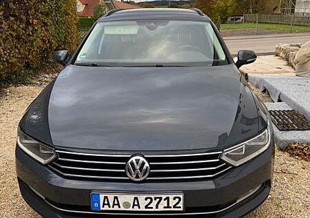 VW Passat Variant Volkswagen 2.0 TDI DSG Comfortline Varia...