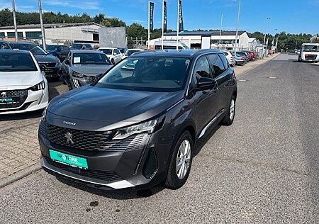 Peugeot 5008 Allure AHK Yokohama Geolandar Sitzheizung