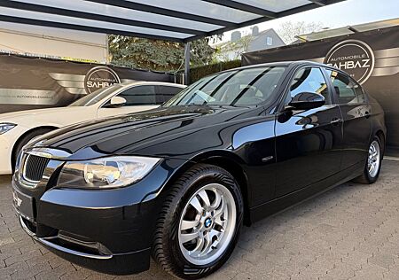 BMW 318i Limousine*NAVI*UNFALLFREI*PDC