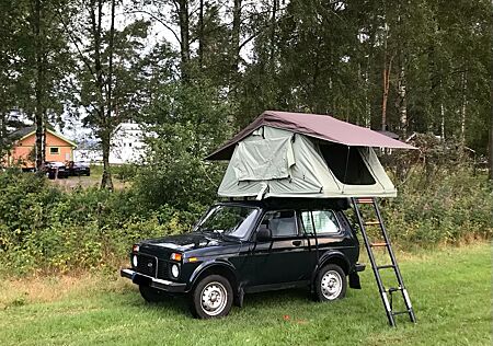 Lada Niva gebraucht kaufen Lada Niva Taiga 4x4, gepflegt, Dachzelt optional