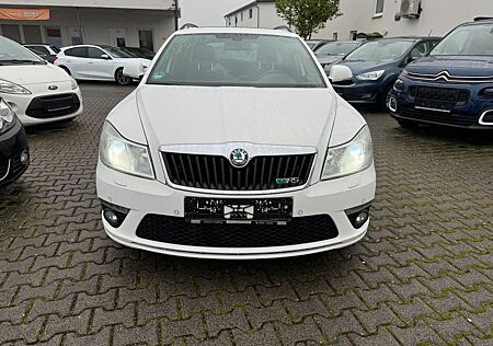 Skoda Octavia Combi RS -DSG-NAVi-LEDER-SSD-TOP ZUSTAND