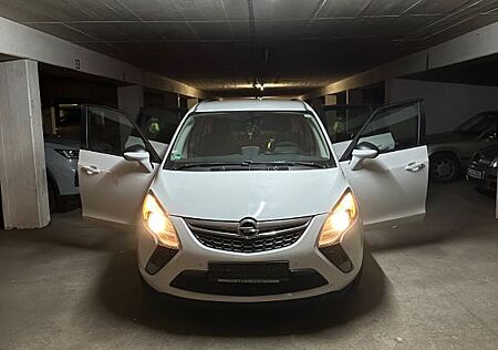 Opel Zafira Tourer 2.0 CDTI Edition 96kW Automati...