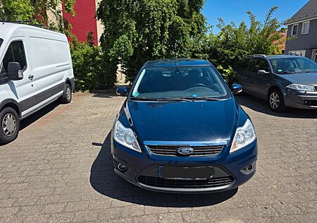 Ford Focus 1,6 Style Style