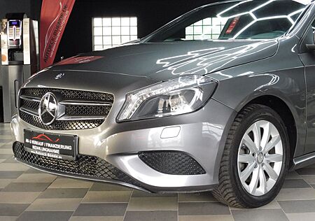 Mercedes-Benz A 180 A180 BlueEfficiency Aut/Navi/Bi-Xenon/Sitz-Hz