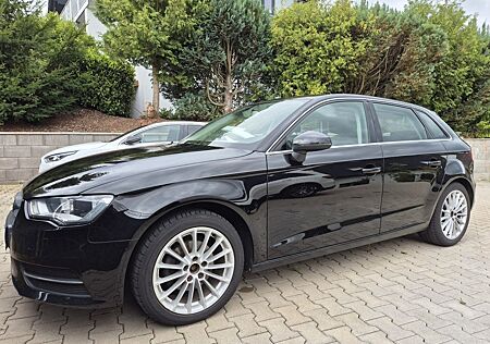 Audi A3 2.0 TDI Ambiente Sportback Ambiente