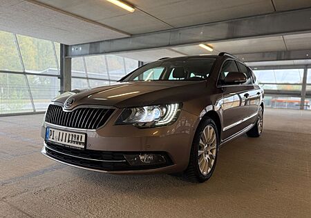 Skoda Superb 2.0 TDI DSG / AHK / MEMORY / LED / PDC